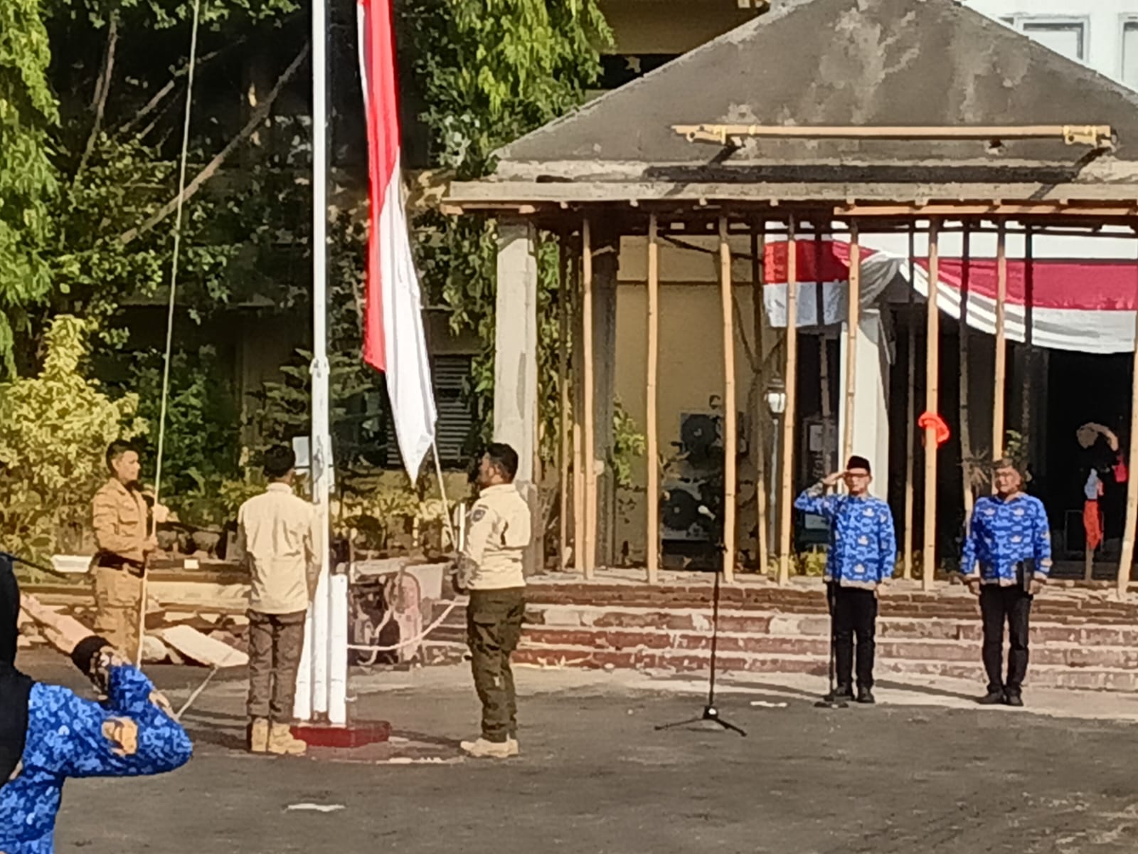 Pembina Upacara HKN, Kabid SMK Disdik Sulsel Minta Staf Disiplin Datang dan Pulang Kantor Tepat Waktu