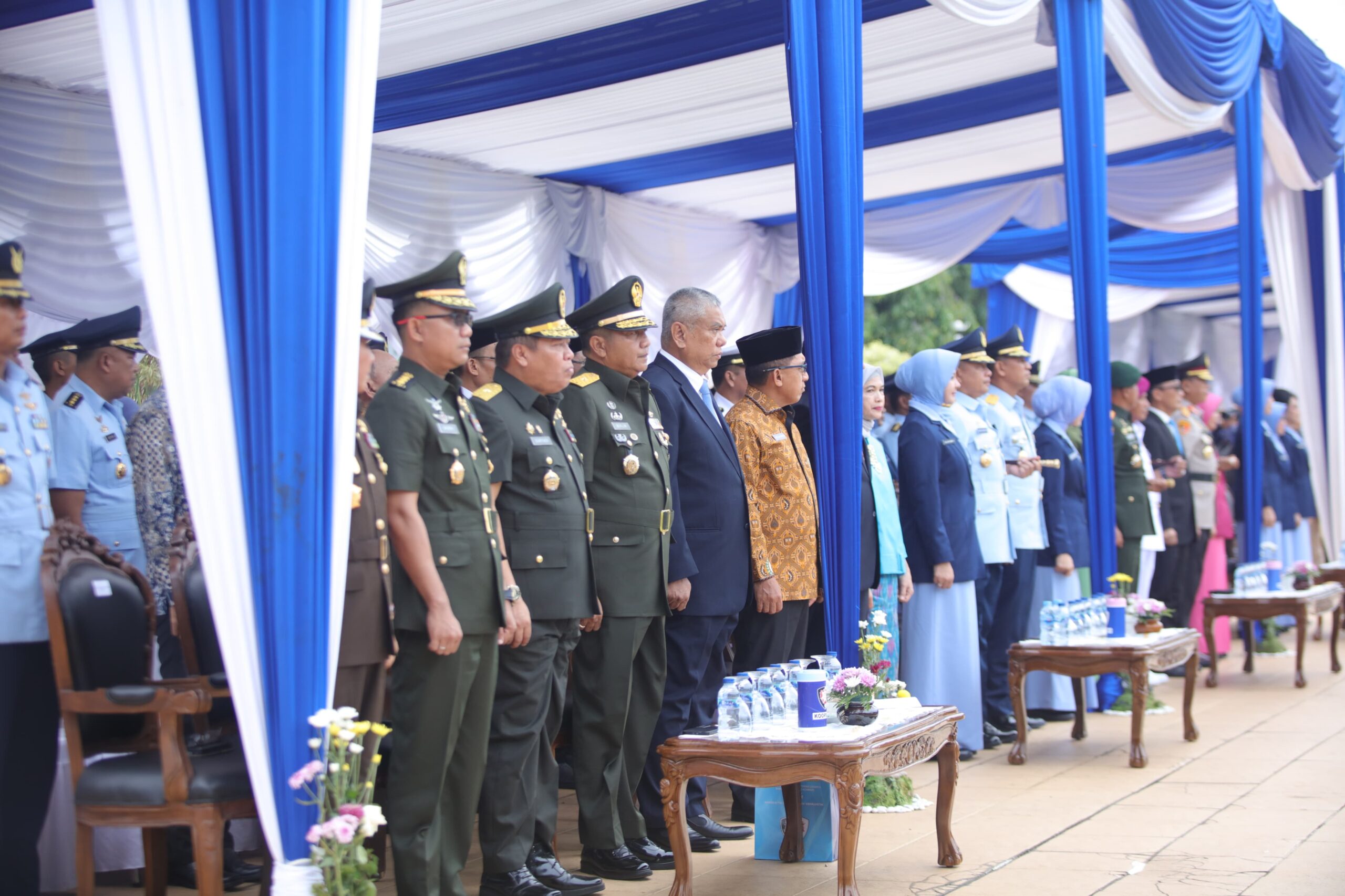 Irdam XIV/Hsn Menghdiri Upacara Serah Terima Jabatan Pangkoopsud II