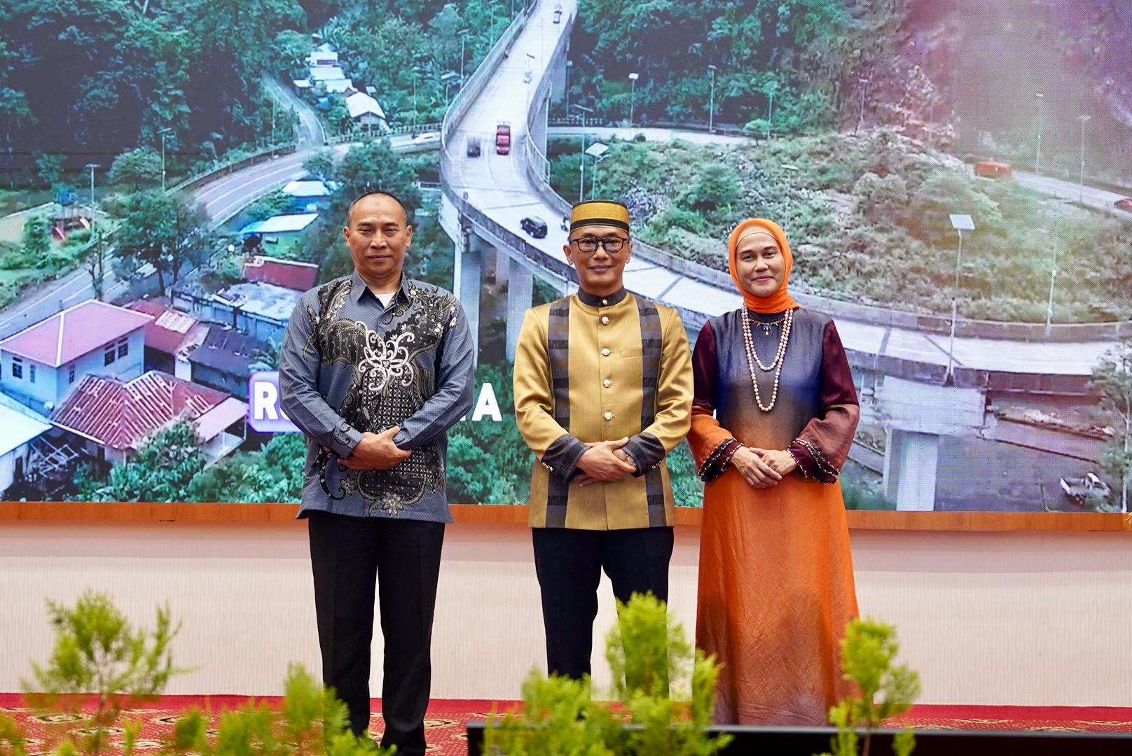 *Pangdam XIV/Hsn Hadiri Acara Lepas Pamit Penjabat Gubernur Sulsel Prof. Dr. Zudan Arif Fakrulloh*