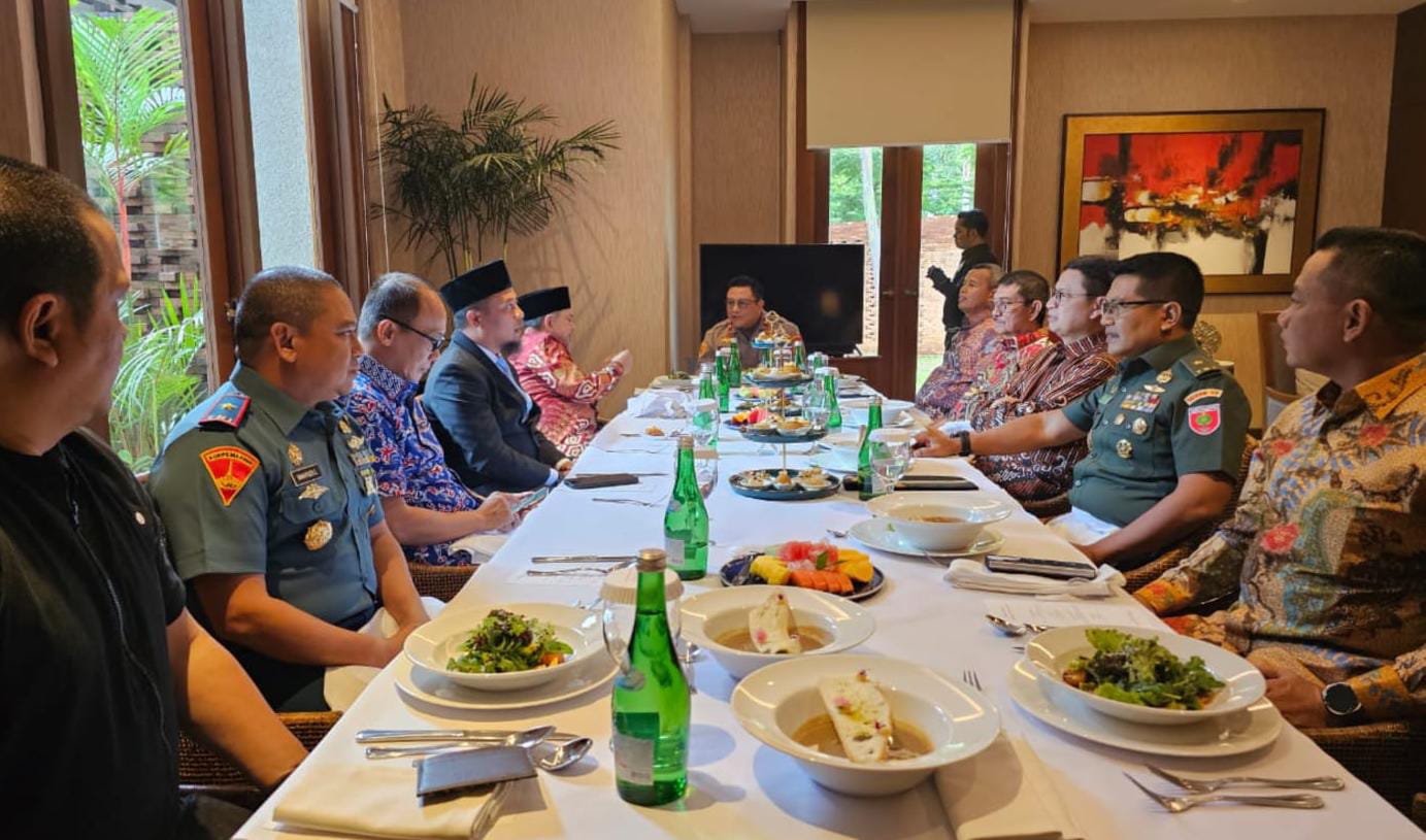 Kapoksahli Pangdam XIV/Hsn Hadiri Acara Ramah Tamah Pelantikan Kepala Daerah se-Sulsel Periode 2025 – 2030