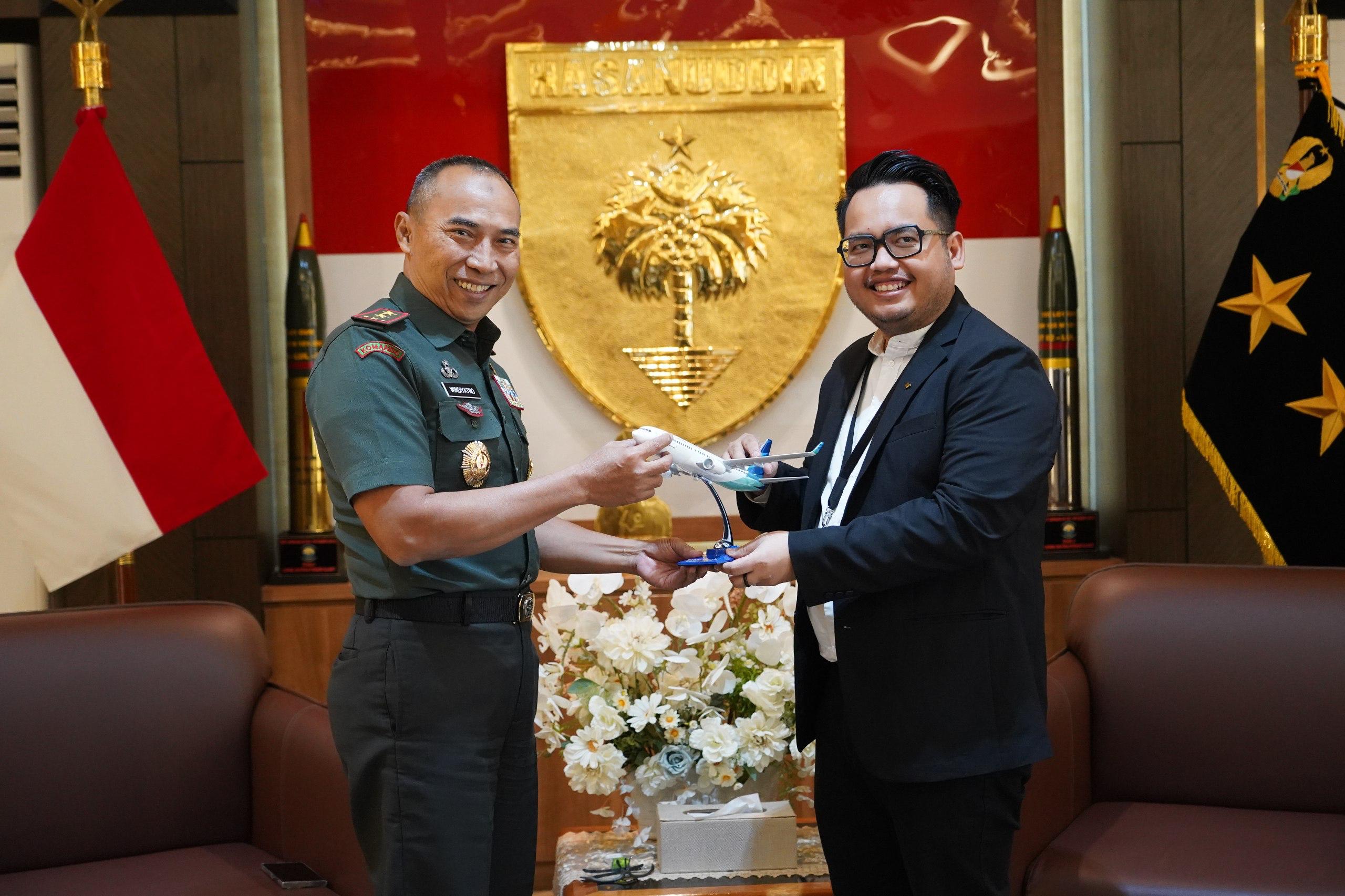 Pangdam XIV/Hsn Terima Kunjungan Audiensi dari GM PT. Garuda Indonesia