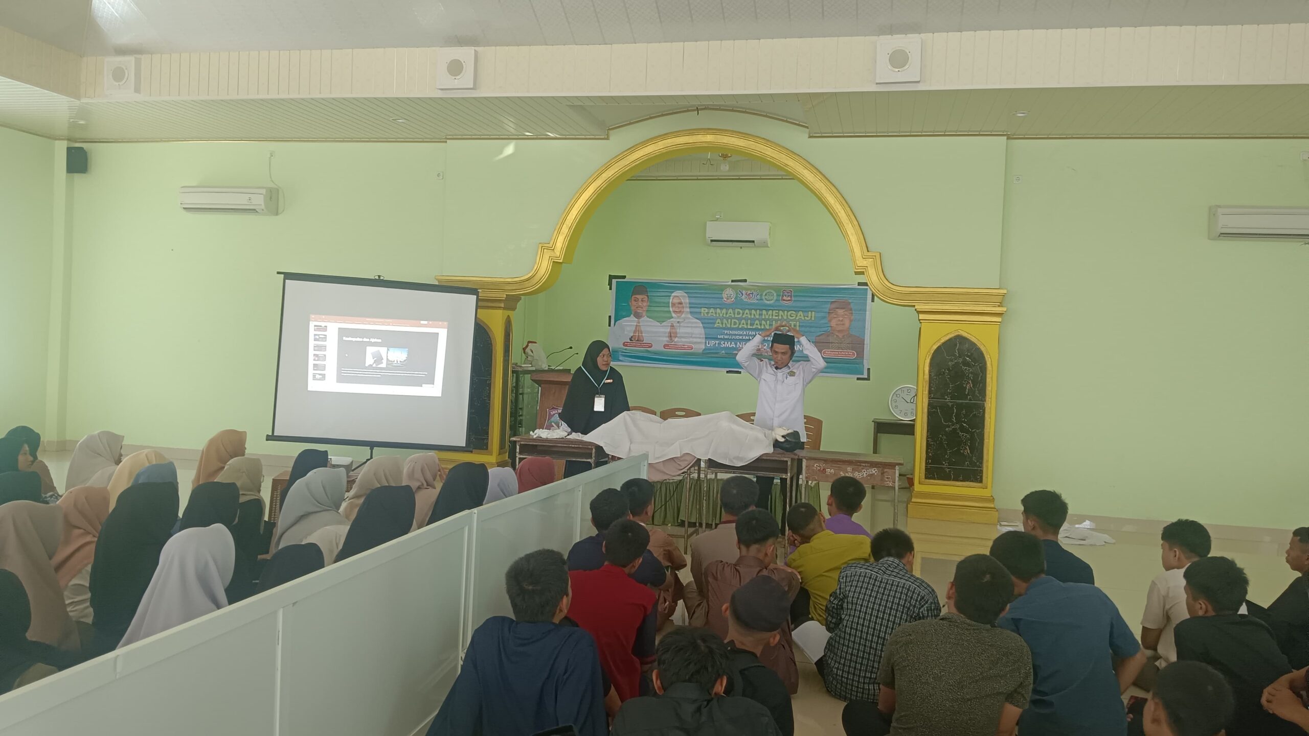 Kolaborasi Guru Pendidikan Agama dalam Kegiatan Keagamaan
