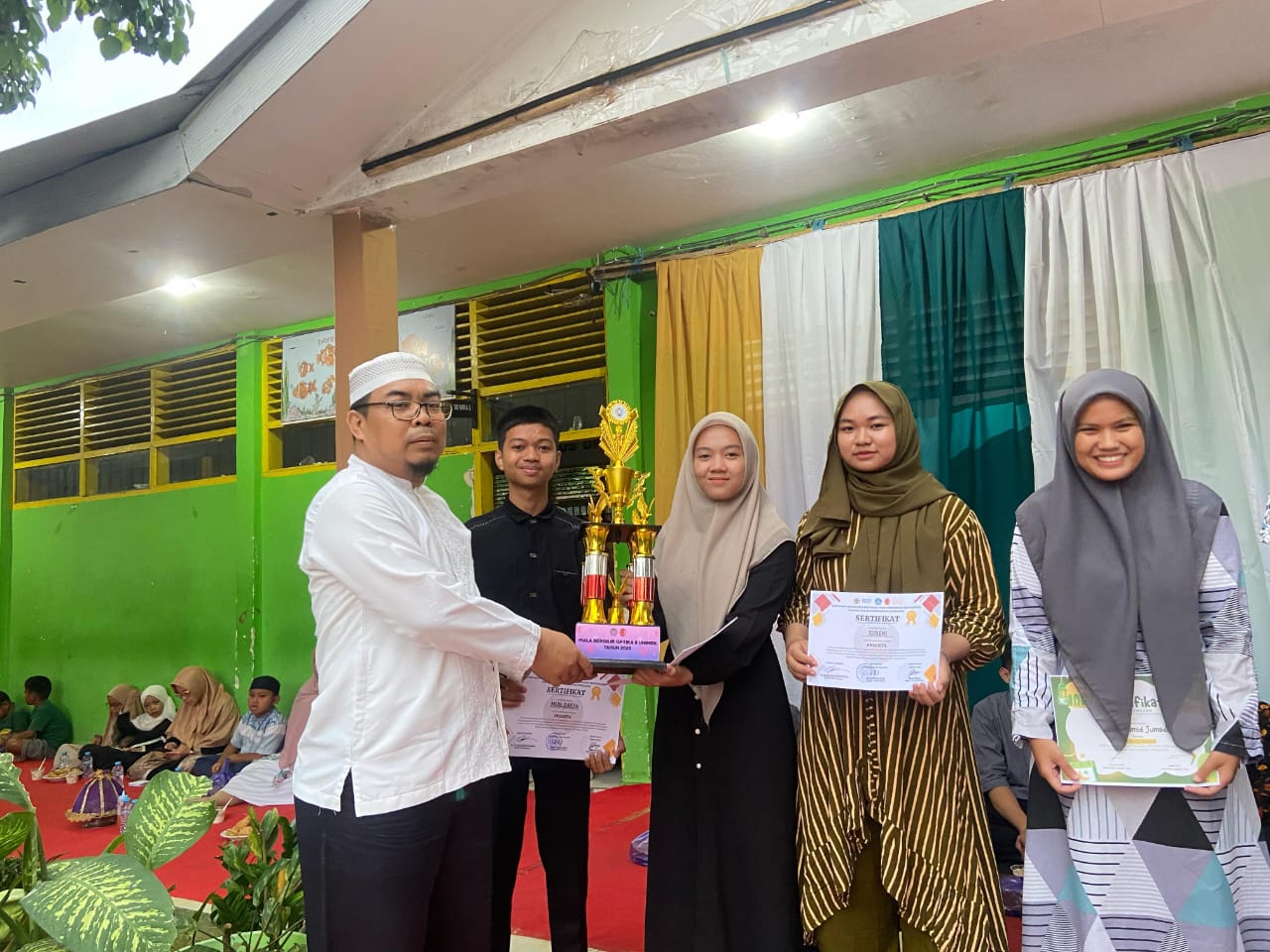 Prestasi Gemilang Tim Matematika SMA Negeri 2 Enrekang