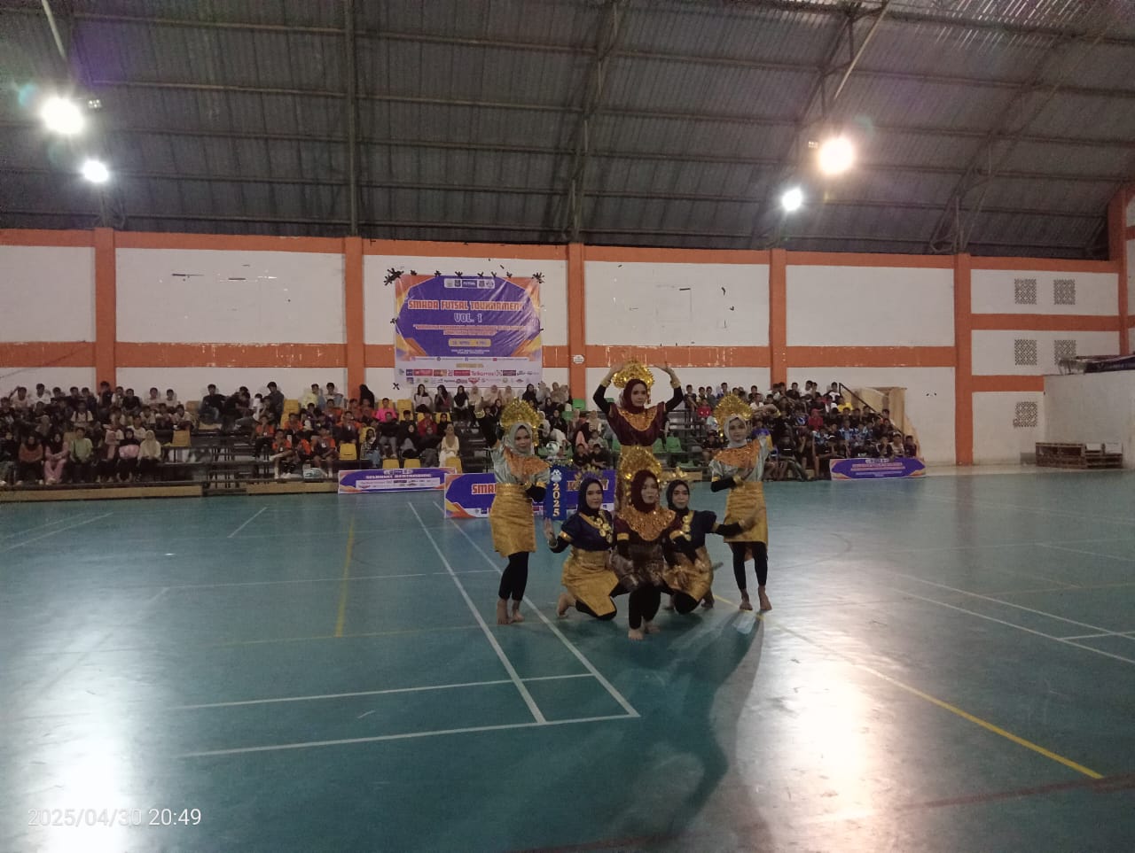 Persembahan Ekskul Sendratasik Memukau Penonton