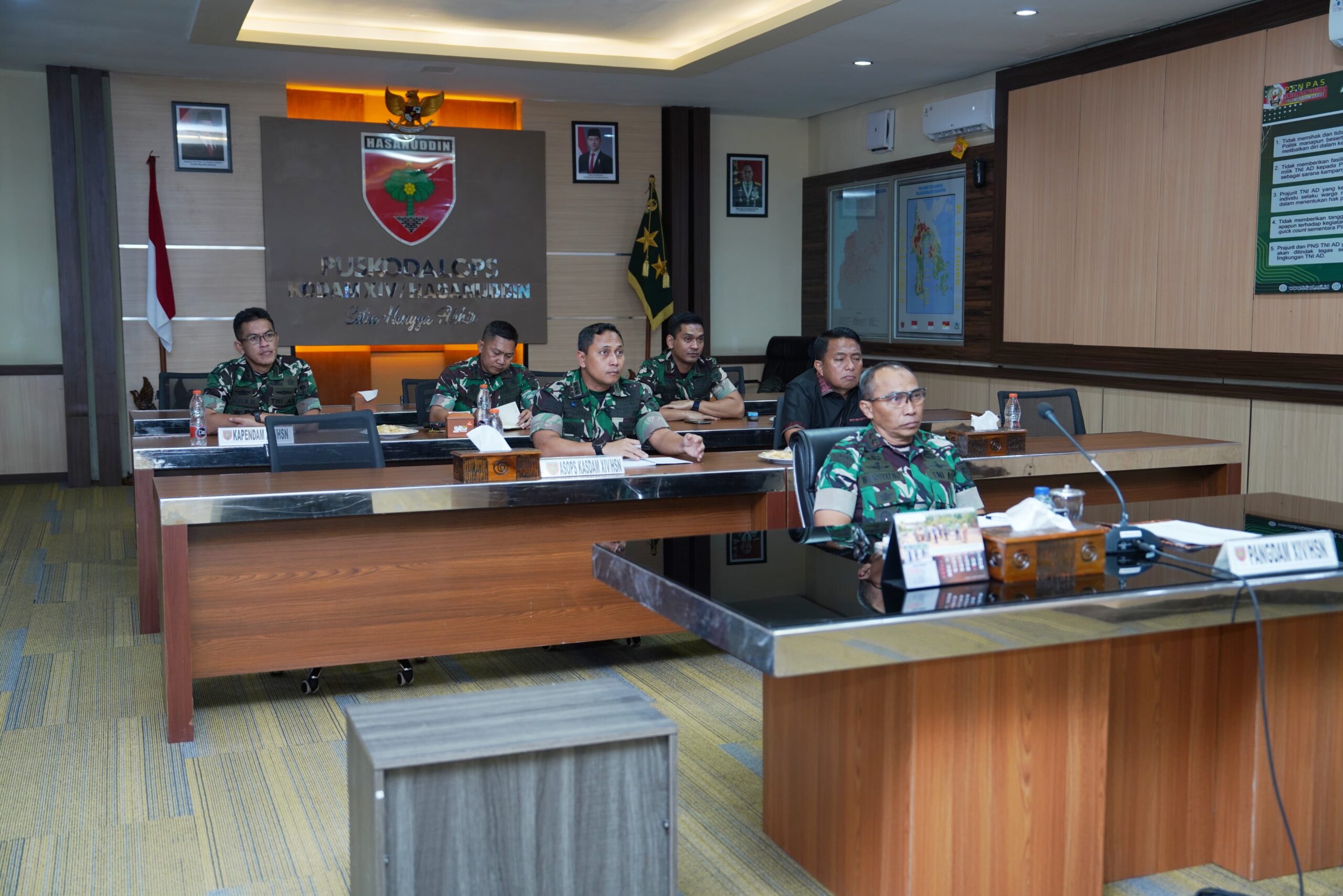 Pangdam XIV/Hsn Hadiri Apel Siaga Peringatan Hari Buruh Internasional di Kota Makassar dan Vicon Bersama Panglima TNI