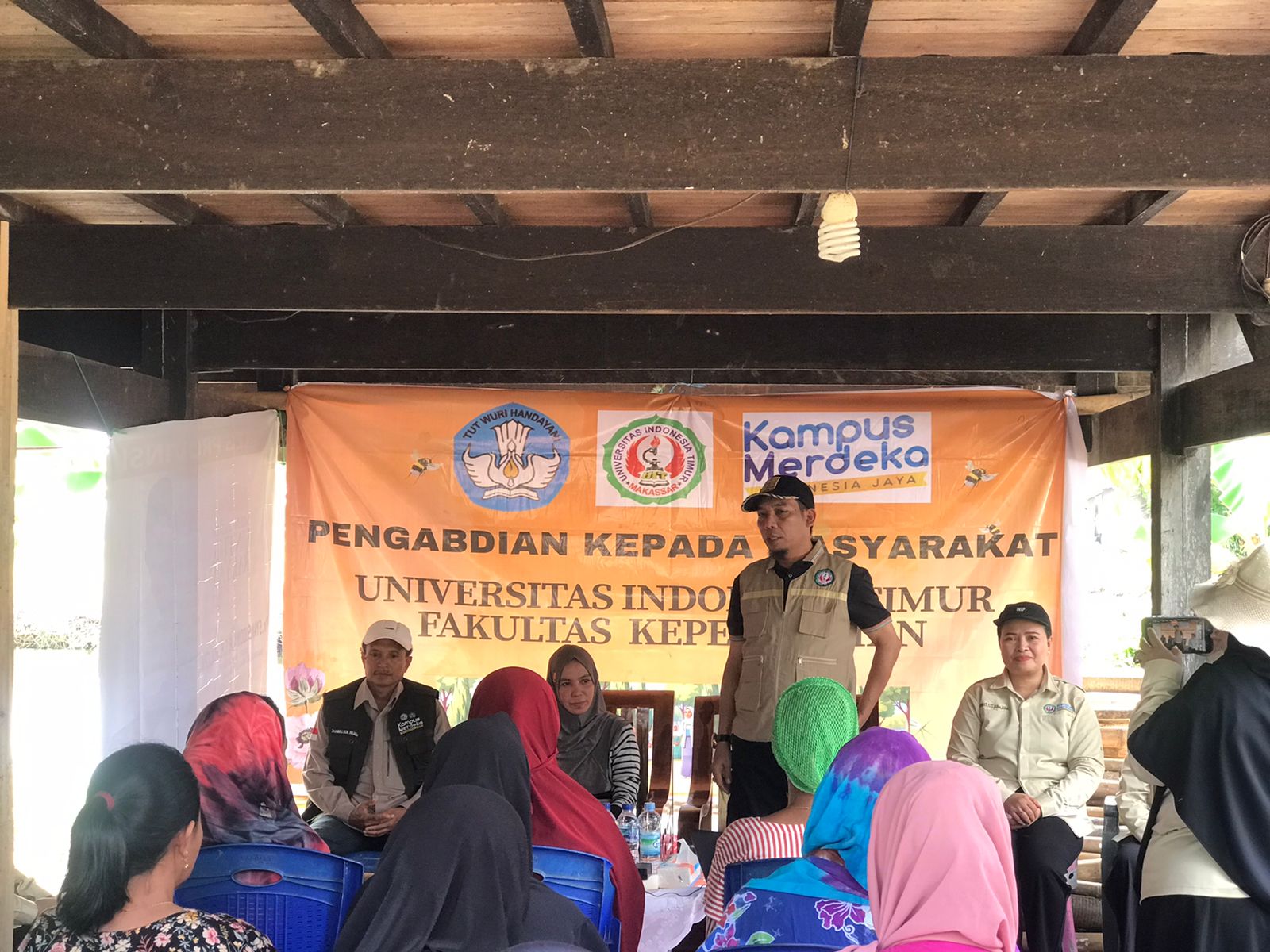 Fakultas Keperawatan UIT Gelar PKM di Desa Benteng Kab. Pangkep