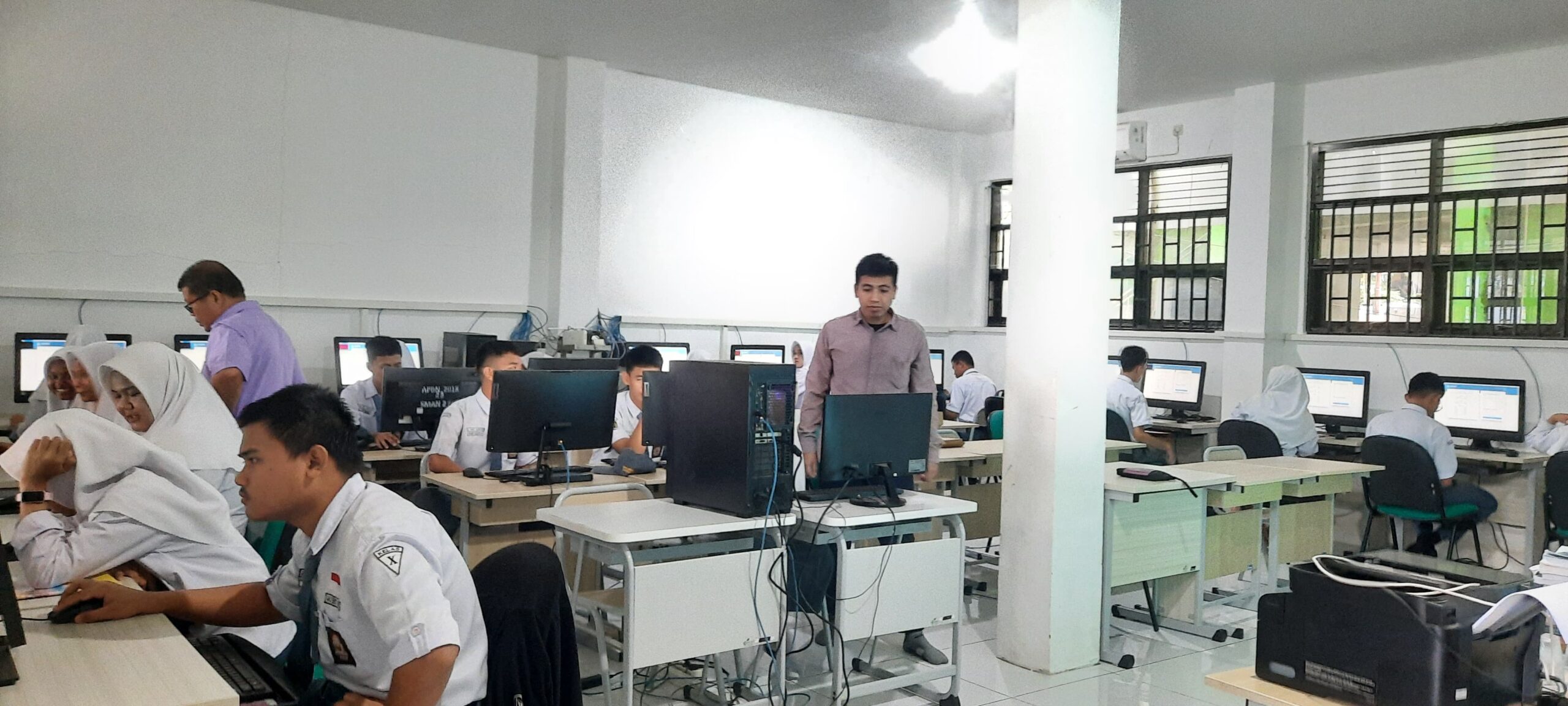 Peran Penting Proktor dan Teknisi dalam Simulasi Uji Coba Olimpiade Sains Nasional