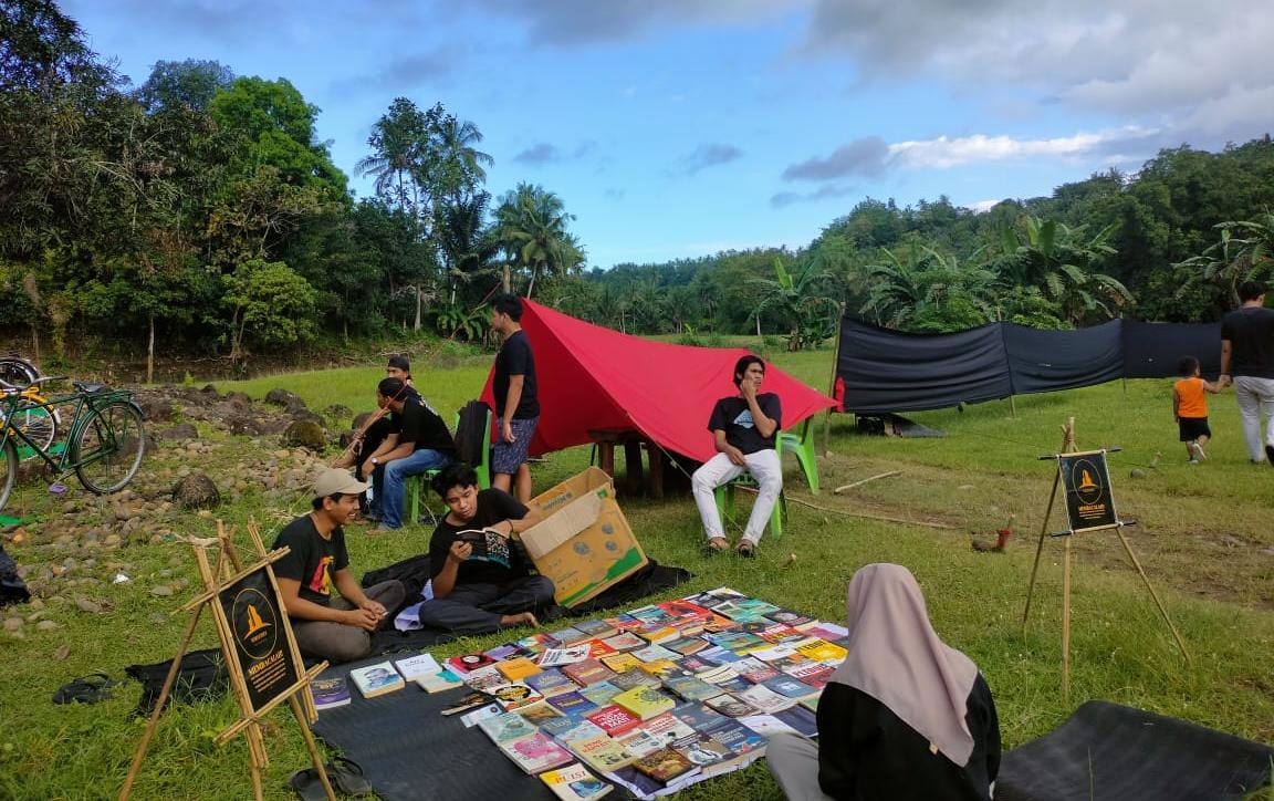 Komunitas Rumah Buku di Desa Bontonyeleng Bulukumba Pamit untuk Rehat di Bulan Juni