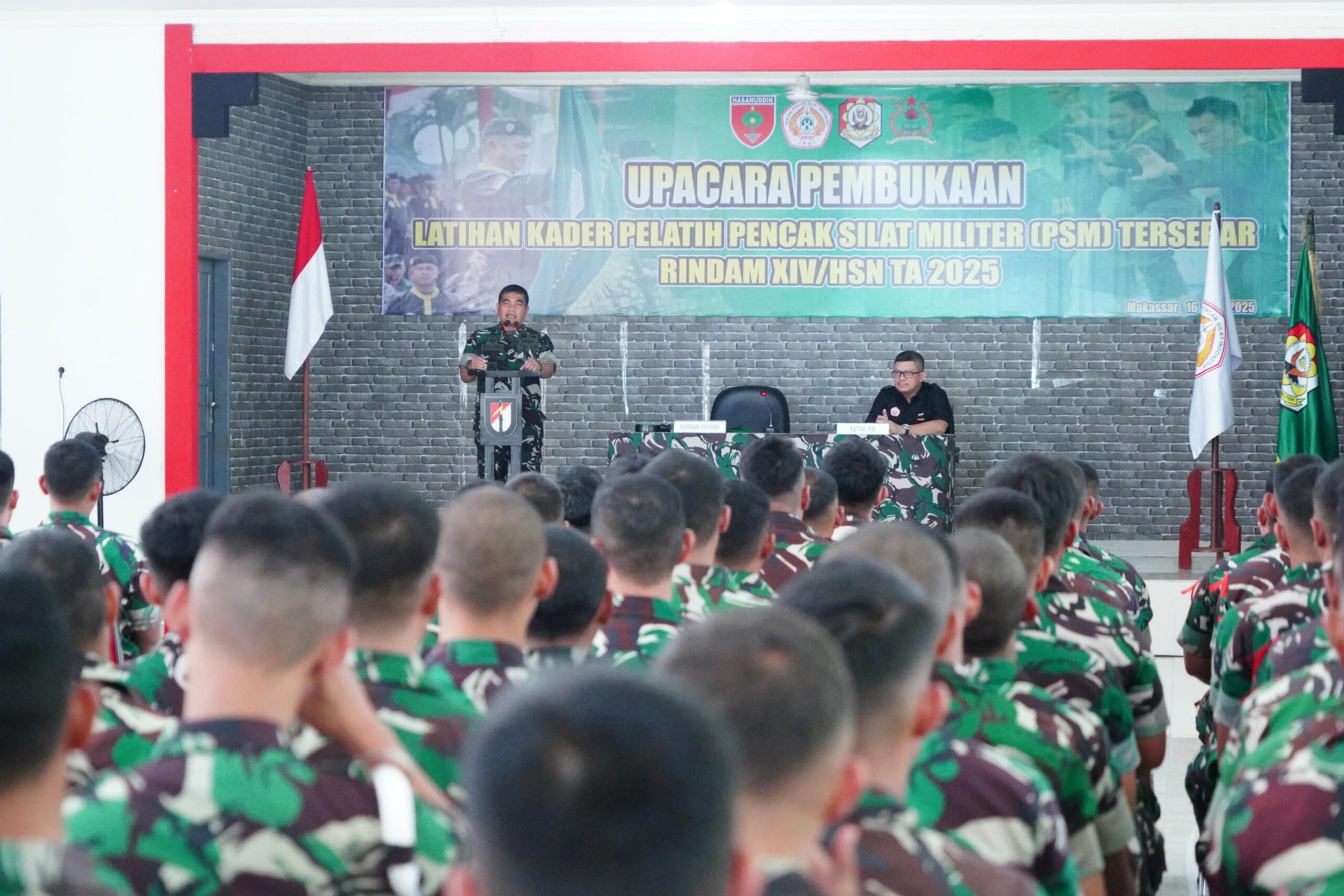 Kasdam XIV/Hasanuddin Buka Latihan PSM Tersebar : 260 Prajurit Jalani Latihan Pencak Silat Militer