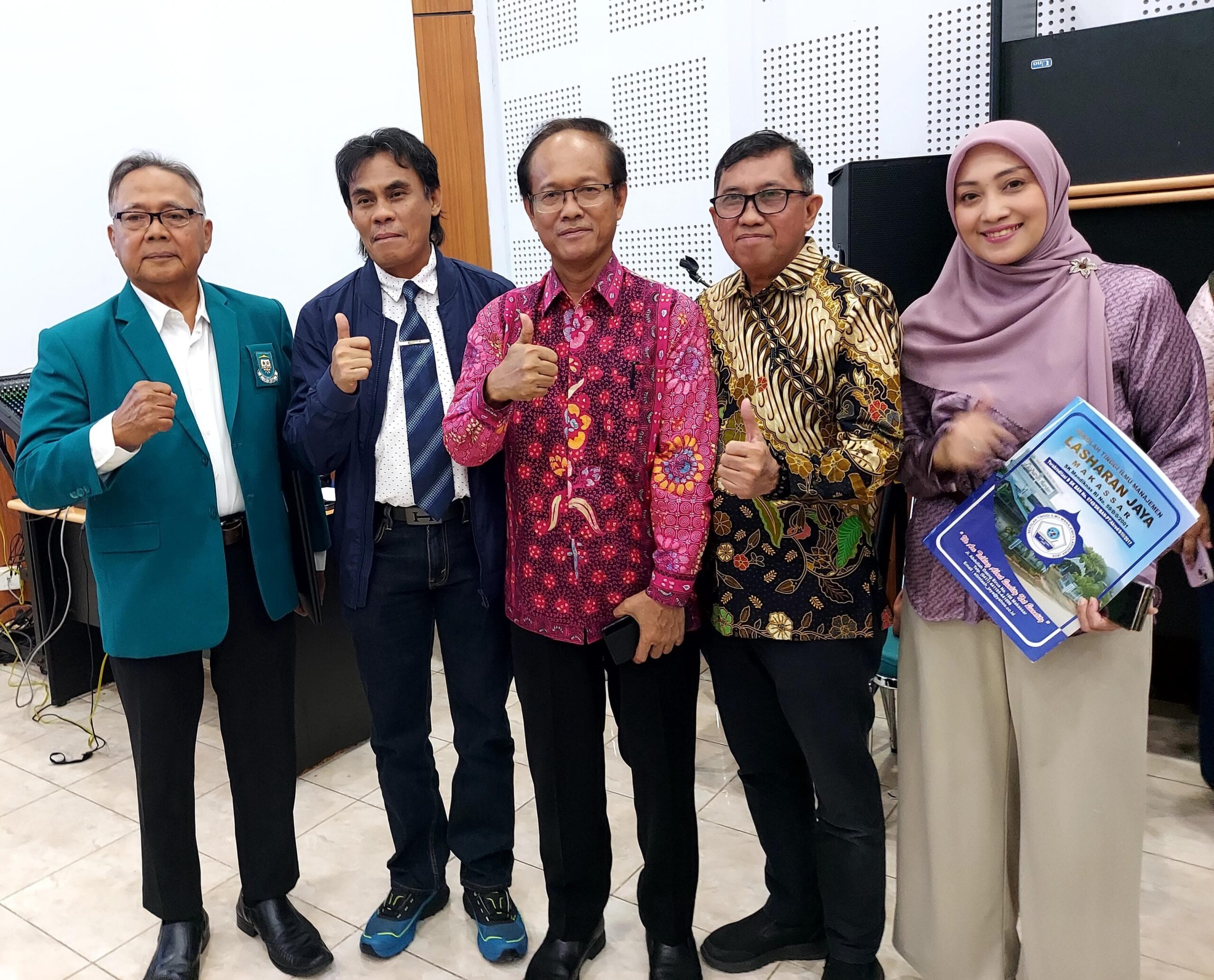 STIM Lasharan Jaya Masuk Lima Besar Klaster Binaan LLDIKTI IX dalam Program Riset dan Pengabdian 2025