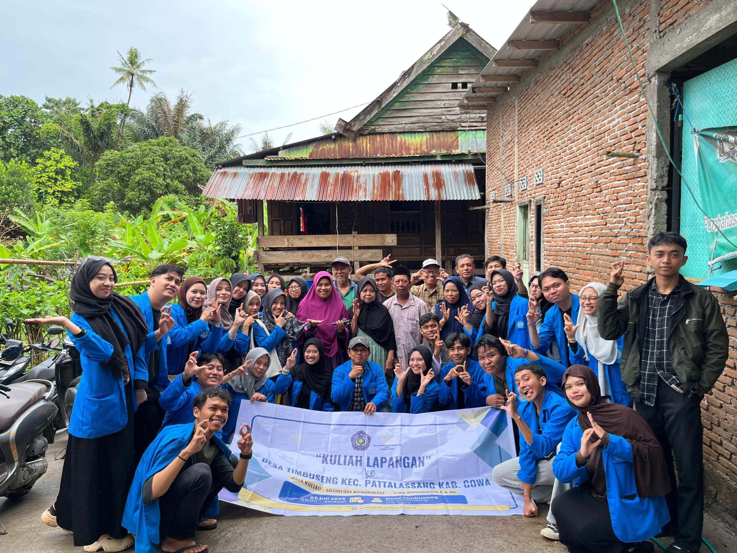 Mahasiswa Komunikasi Unismuh Makassar Observasi Tujuh Unsur Kebudayaan pada Masyarakat Bugis Bollangi Gowa