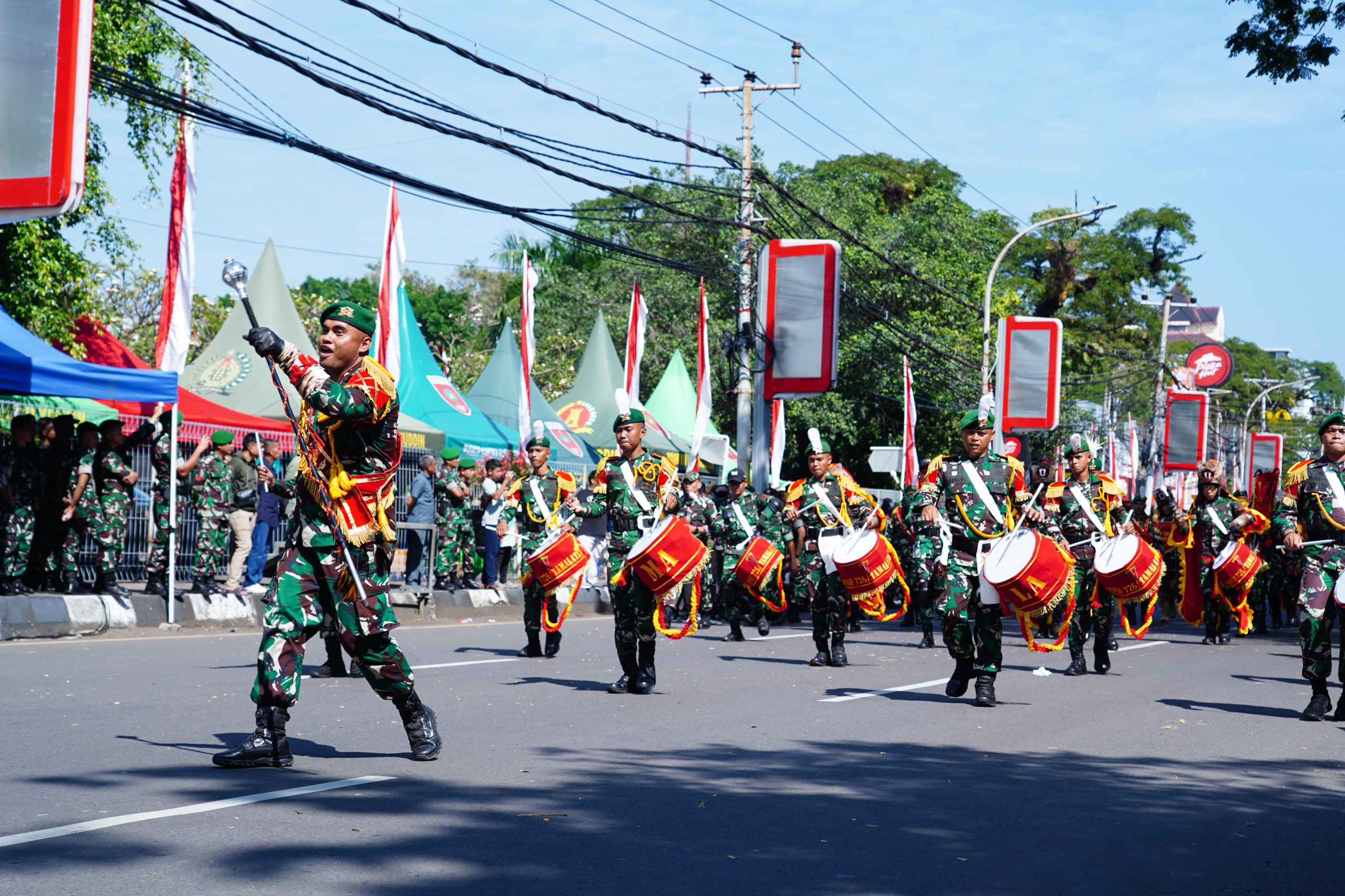 Kodam XIV/Hsn Gelar Kirab SPPI dan Yonif TP : Sosialisasi Program Strategis Menuju Indonesia Emas