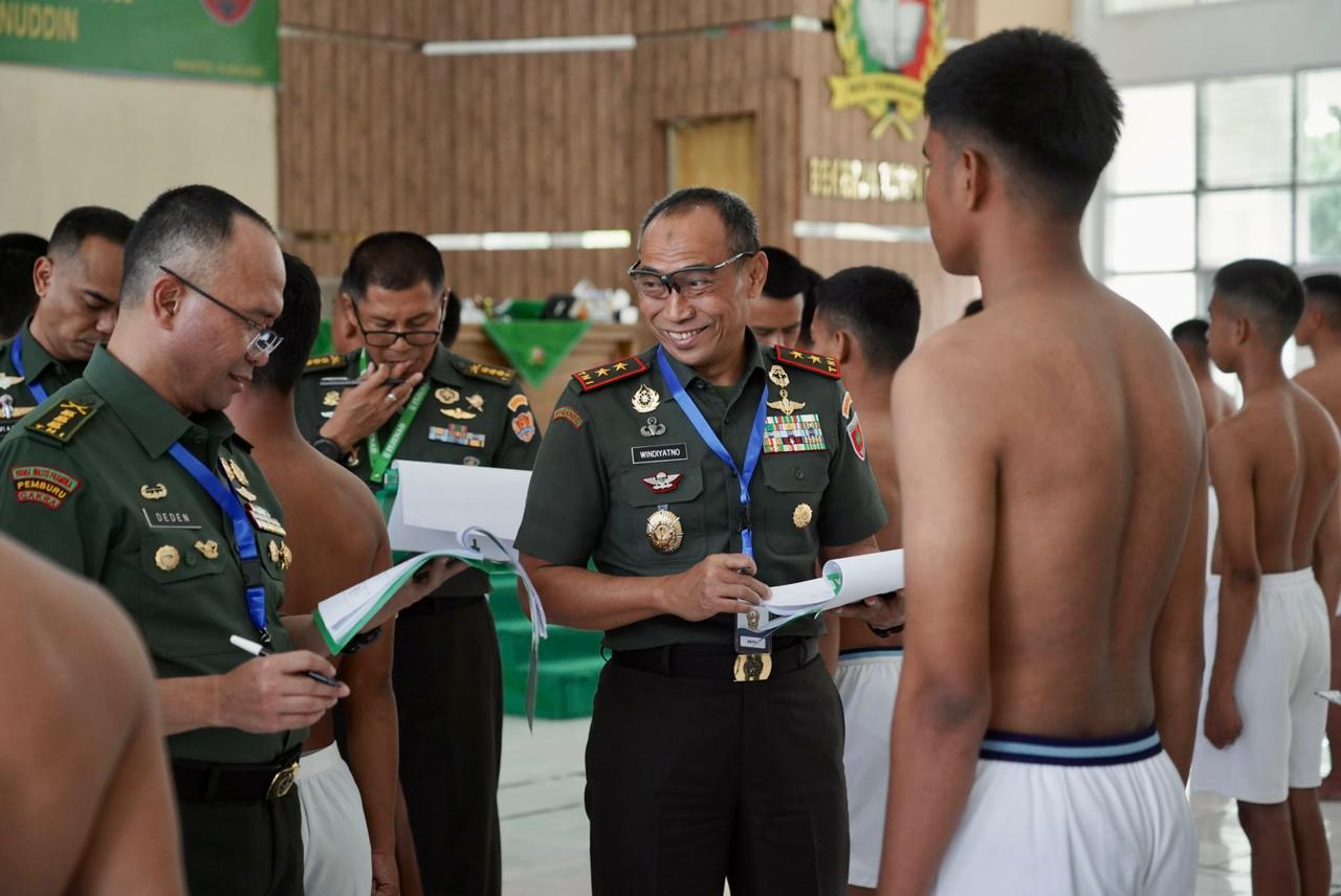 Pangdam XIV/Hasanuddin Pimpin Sidang Pemilihan Pusat Cata PK TNI AD Gelombang II TA. 2025