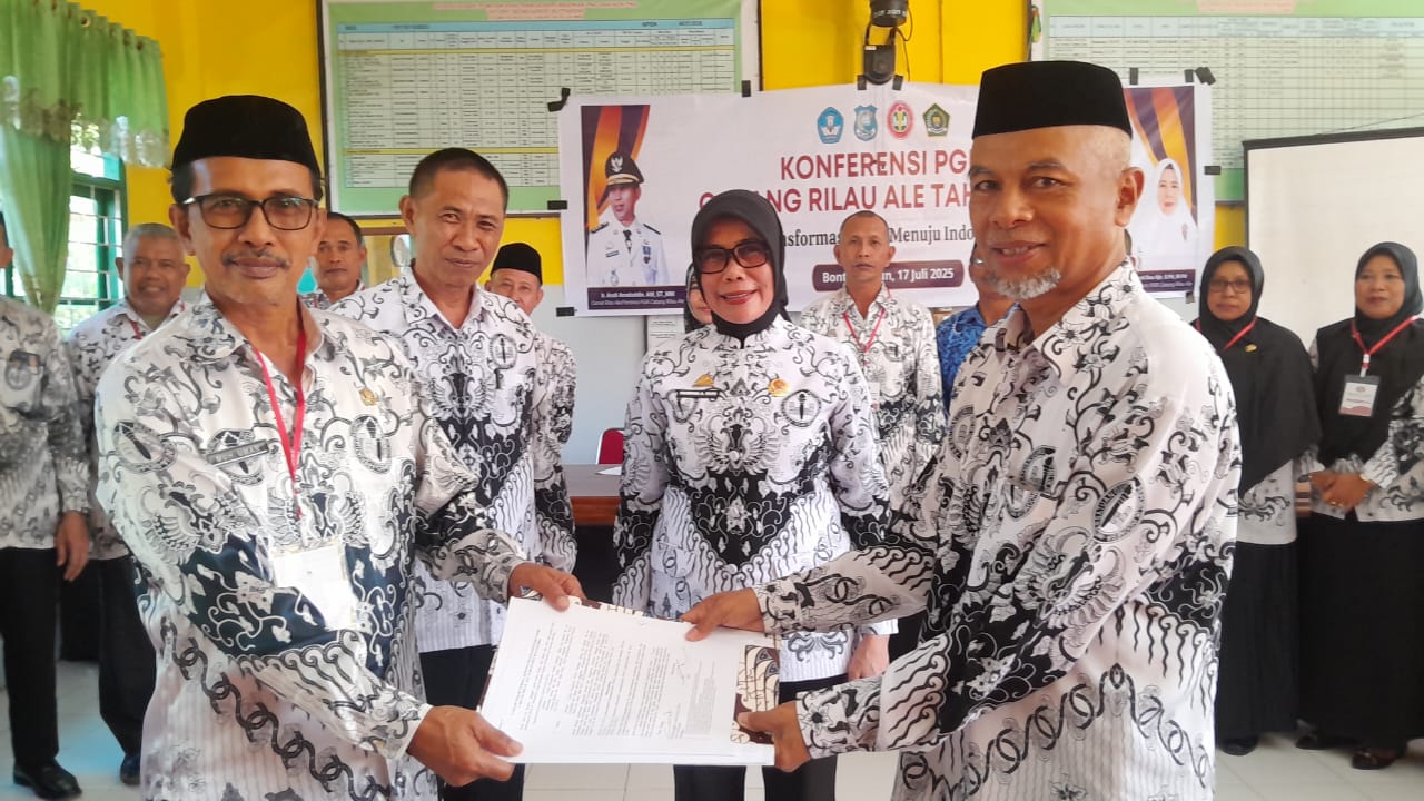 Muhammad Umar, S.Pd., M.Pd Terpilih Aklamasi Pimpin PGRI Cabang Rilau Ale Masa Bakti 2025-2030