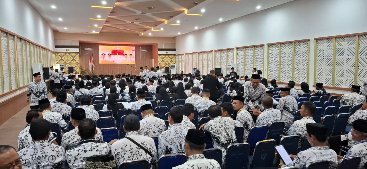 500 Anggota PGRI Bone Hadiri Pembukaan Konferensi, Ini Pesan Bupati Bone