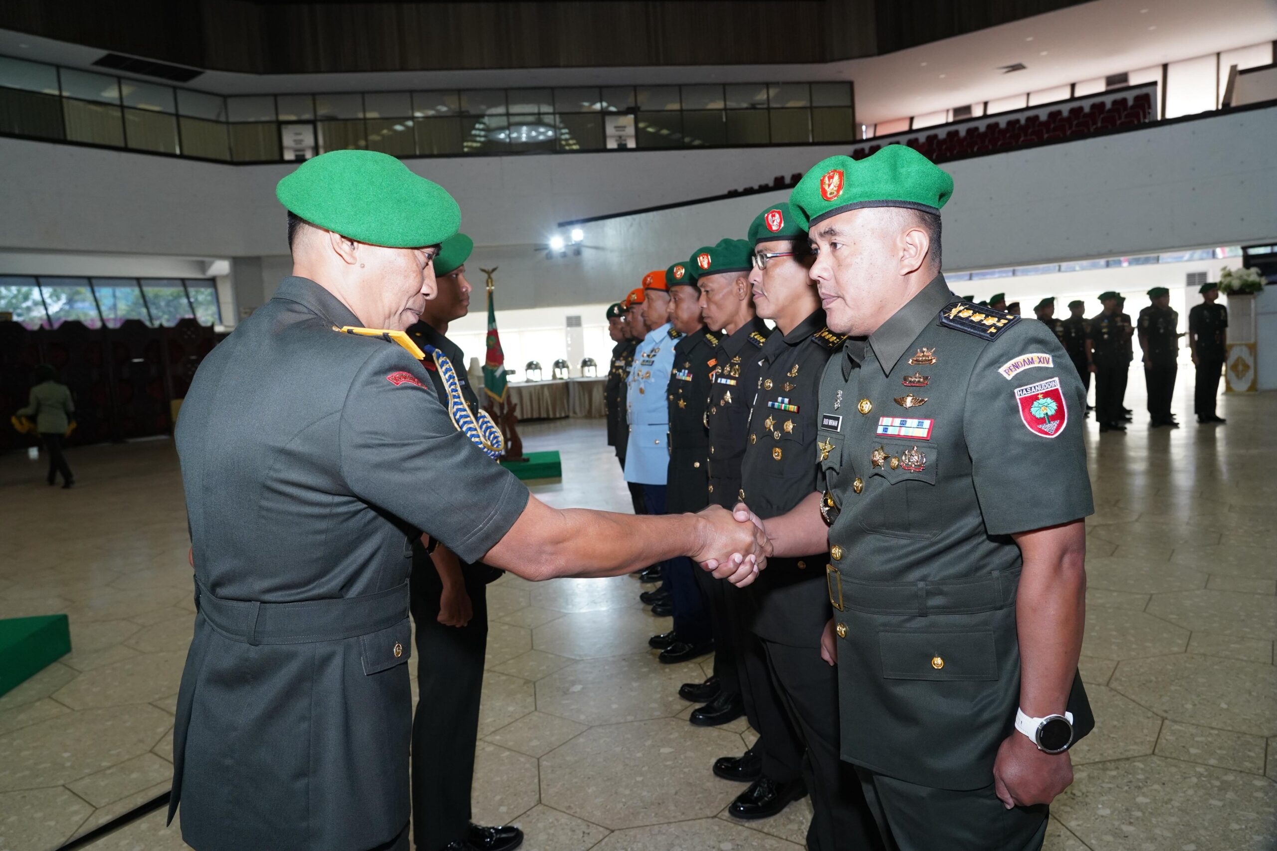 Pangdam XIV/Hsn Pimpin Sertijab Empat Pejabat di Lingkungan Kodam XIV/Hsn