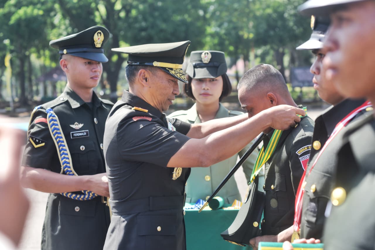 Pangdam XIV/Hsn Pimpin Penutupan Dikmata TNI AD Gelombang II TA 2025, Lantik 2.434 Prajurit Baru