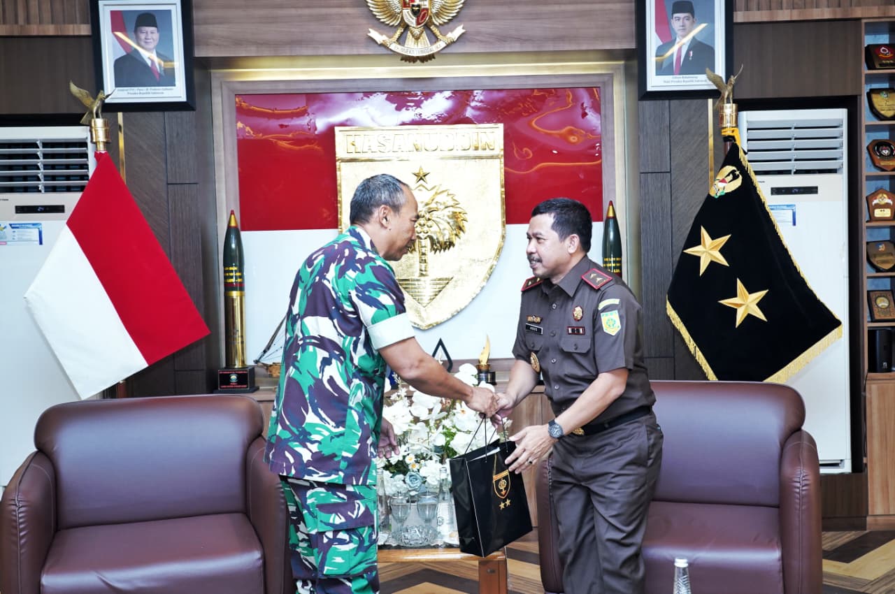 Pererat Silaturahmi, Pangdam XIV/Hasanuddin Terima Kunjungan Kajati Sulsel di Makodam