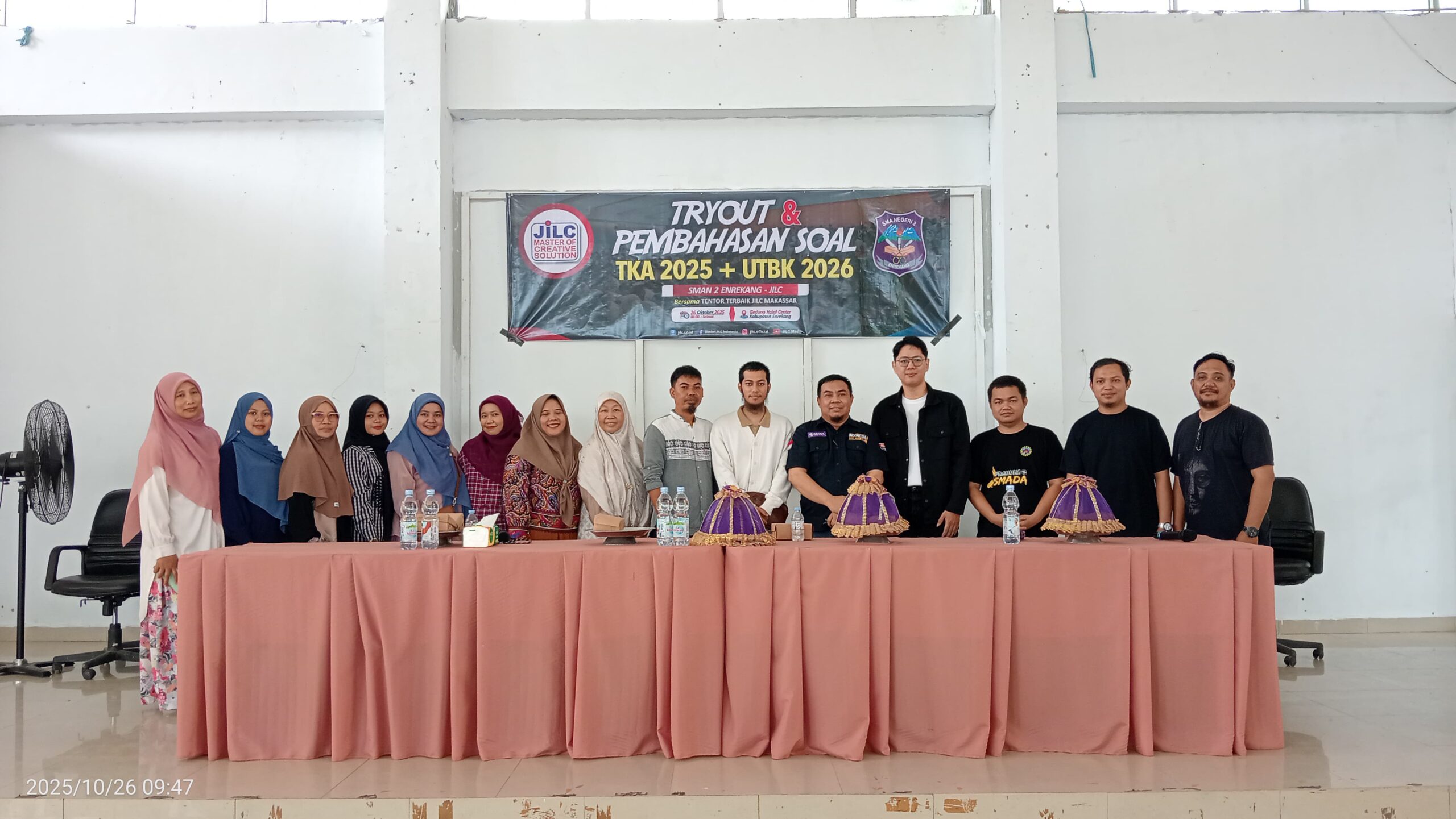 Tim Kurikulum dan Tim Guru BK/BP SMA Negeri 2 Enrekang Lakukan Tryout dan Pembahasan Soal TPA dan UTBK