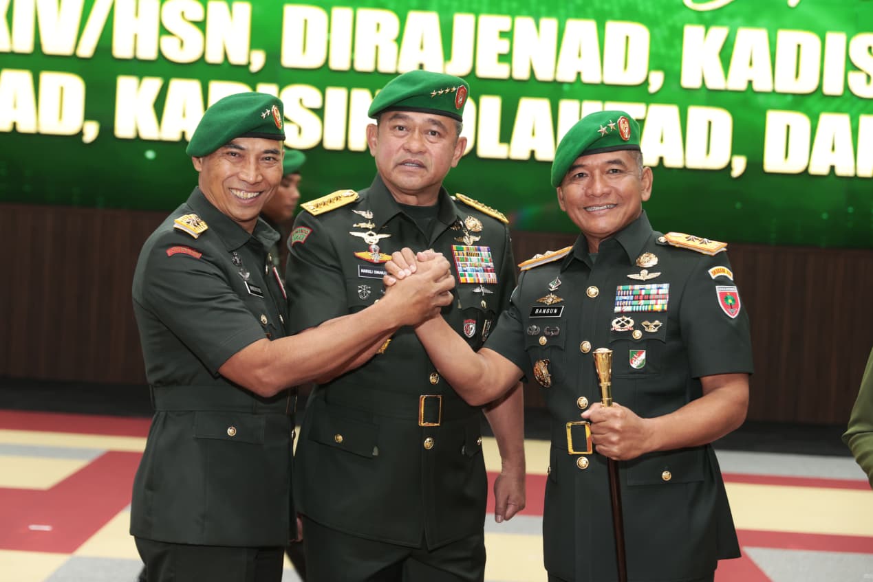 Tongkat Kepemimpinan Kodam XIV/Hasanuddin Berganti, KASAD Pimpin Sertijab di Mabesad