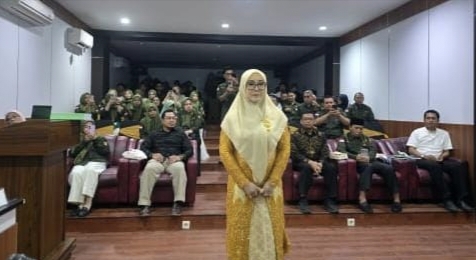 Legislator Perempuan Fraksi PKS Raih Gelar Doktor dari Kampus Top Manajemen STIE AMKOP