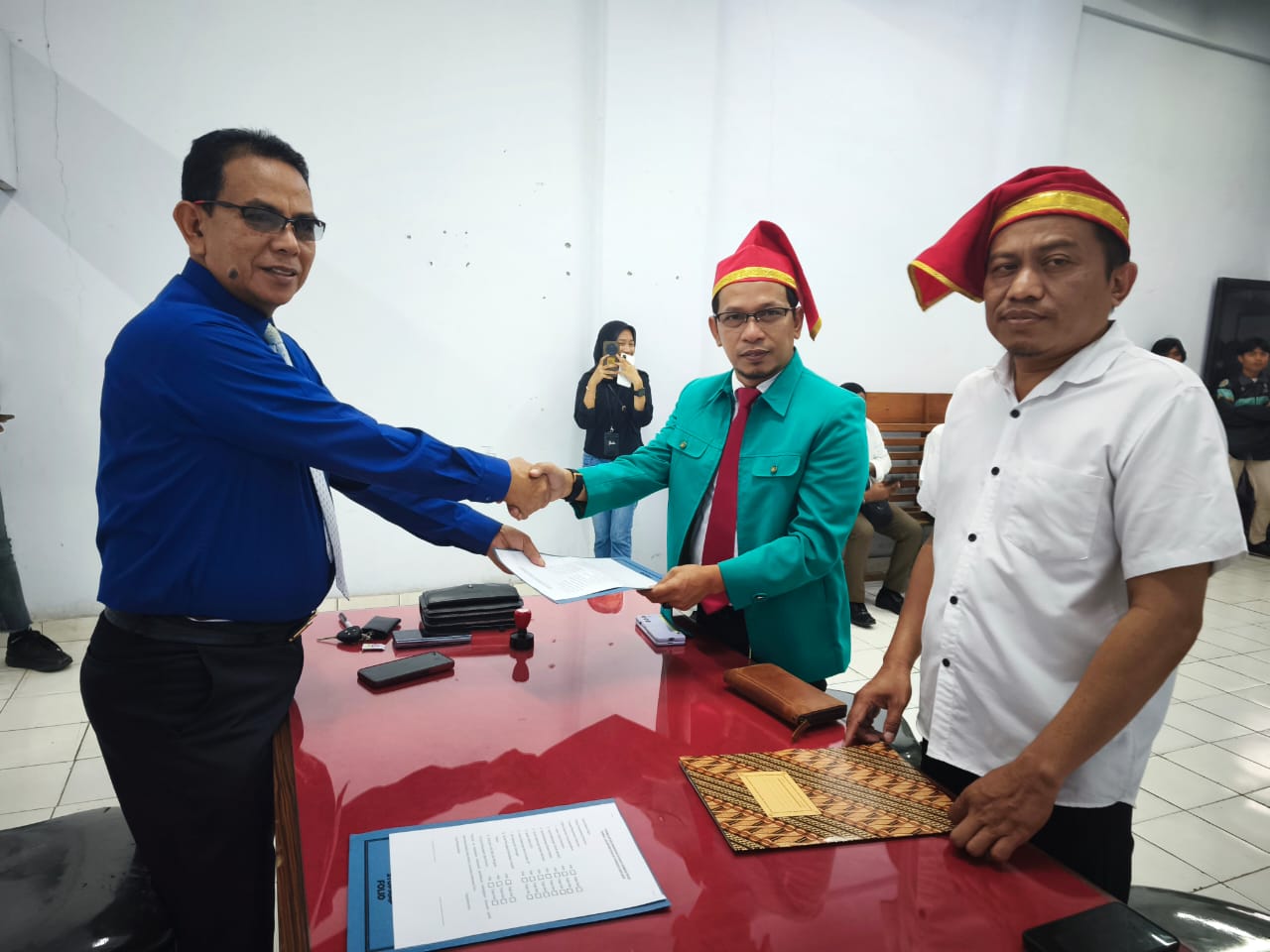Dr. Patawari, S.HI., MH Calon Rektor UIT Pertama Mendaftar, Ingin Memperbaiki Kampus.