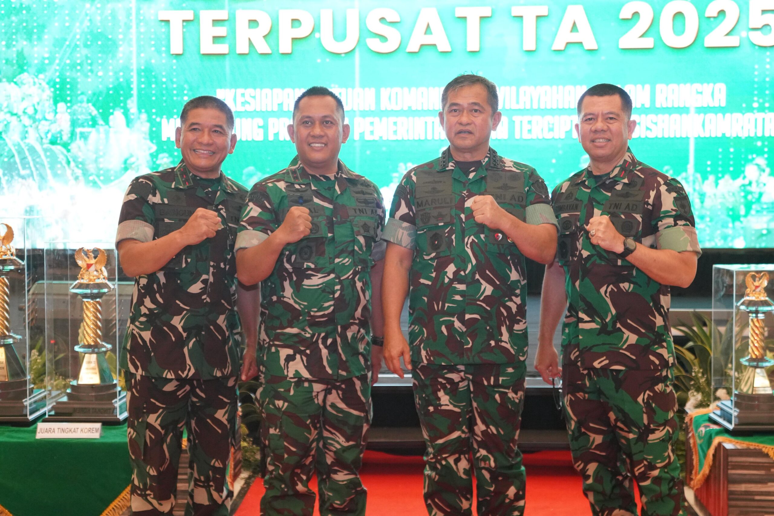 Pangdam XIV/Hasanuddin Ikuti Apel Dansatkowil Terpusat TA 2025 yang Dibuka Kasad