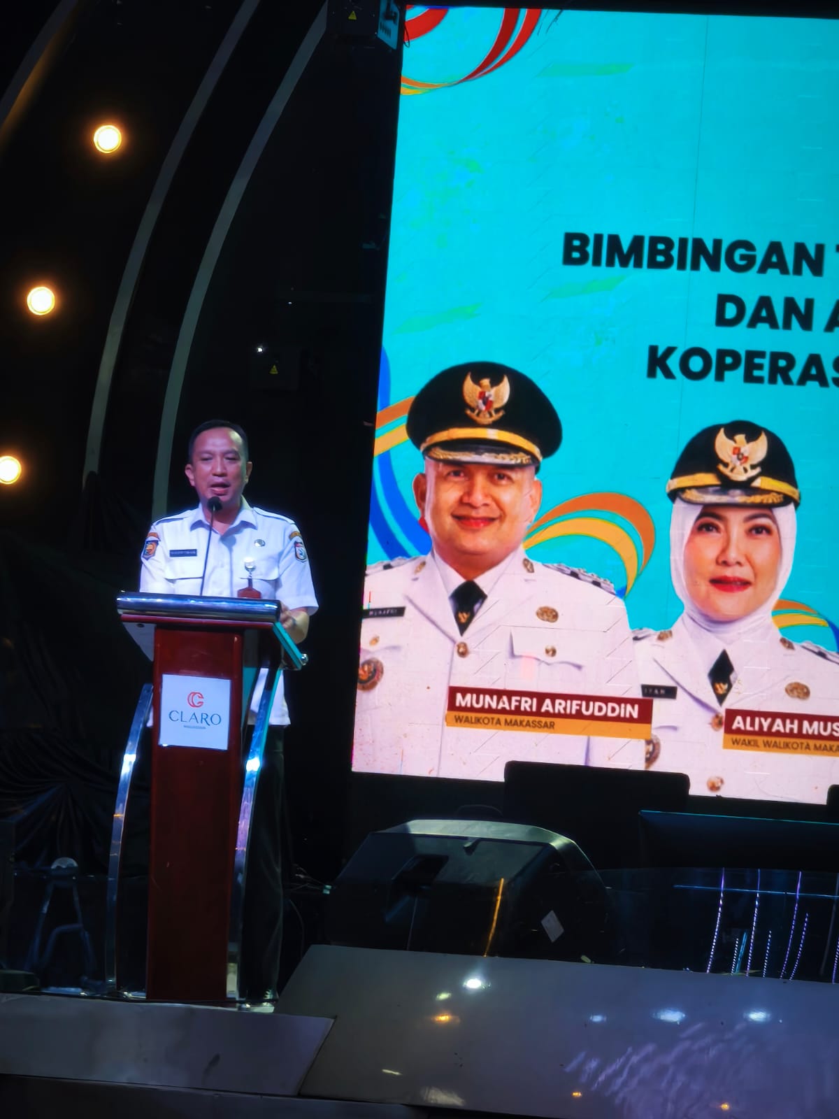 Kabid Koperasi Dr. Harryman Herdianto Menutup Bintek Penyusunan AD dan ART bagi KKMP Kota Makassar