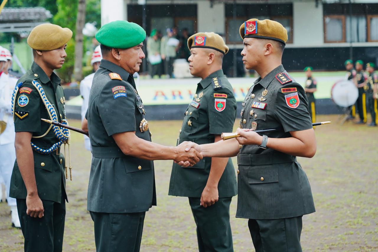 Pimpin Sertijab Danyon Arhanud 4/AAY, Pangdam XIV/Hasanuddin Pastikan Tidak Ada Toleransi terhadap Tindakan Kekerasan di Satuan
