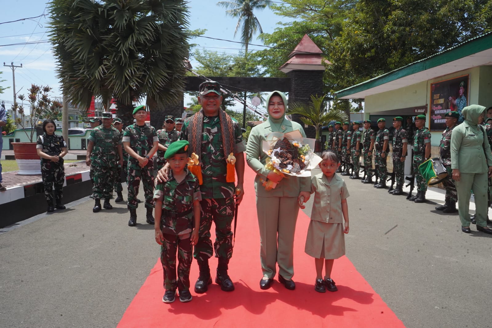 Kunjungi Kodim Kolaka, Pangdam Hasanuddin Tegaskan Babinsa Harus Dekat dengan Rakyat dan Hadir Memberi Solusi