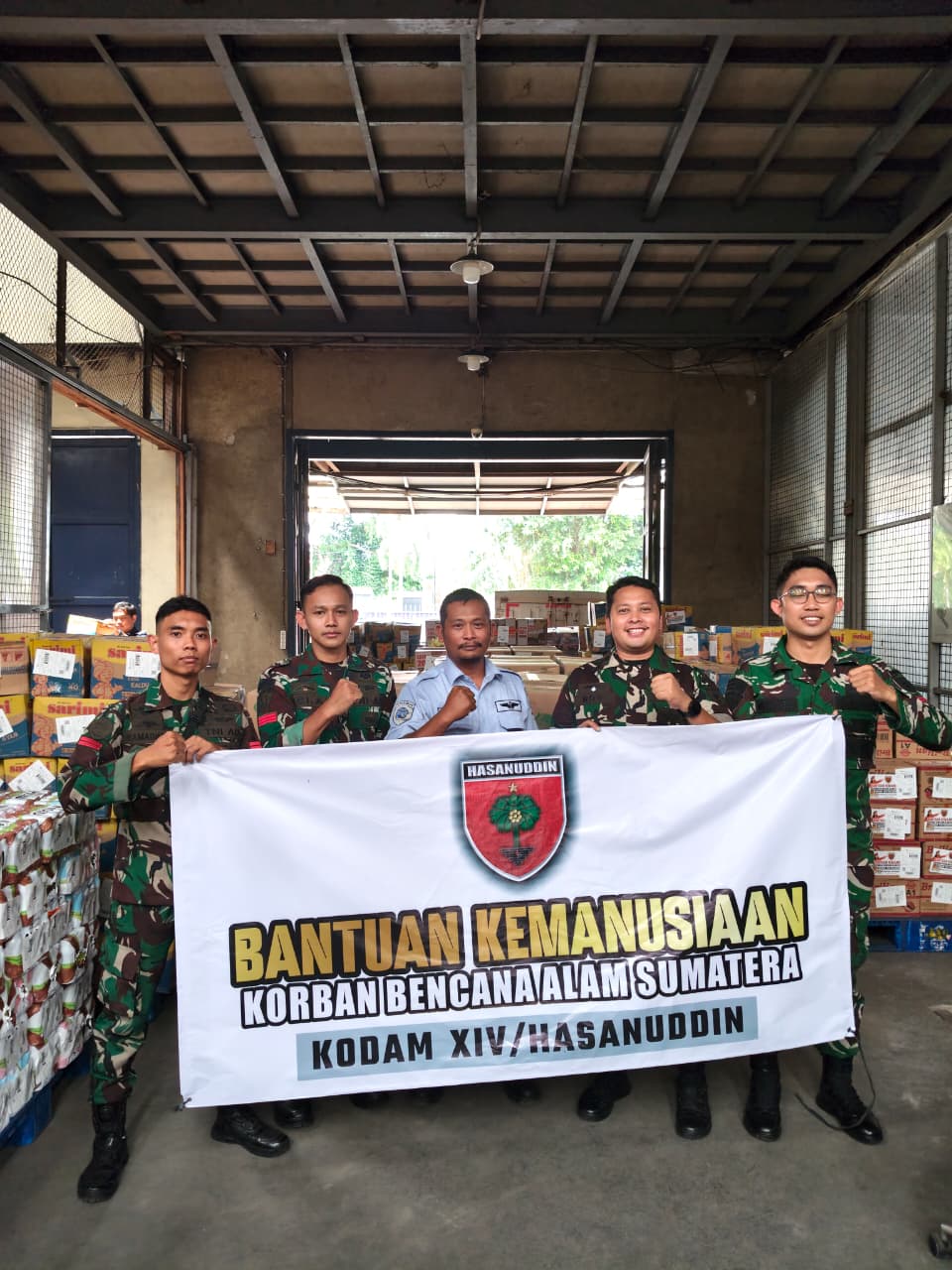 Wujud Kepedulian Terhadap Sesama, Kodam Hasanuddin Salurkan Bantuan bagi Korban Bencana di Sumatera