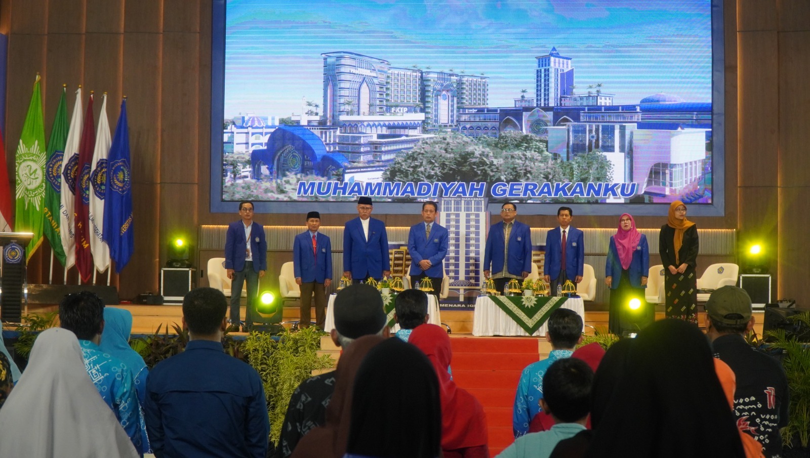 Luncurkan Penerimaan Maba 2026, Pimpinan Unismuh Paparkan Visi Internasionalisasi Kampus di Hadapan Empat Ribuan Siswa