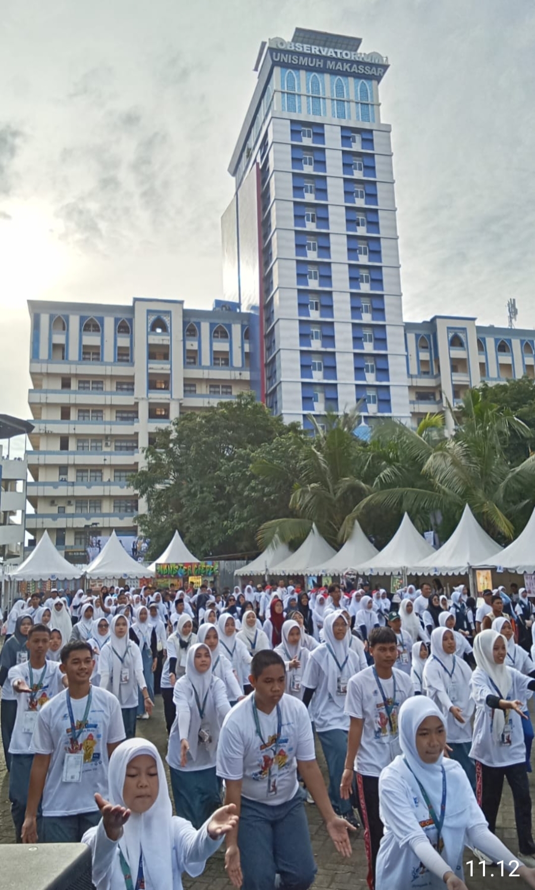 Ribuan Pelajar Muhammadiyah Senam Kolosal di Unismuh, Awali OlympicAD VIII Makassar