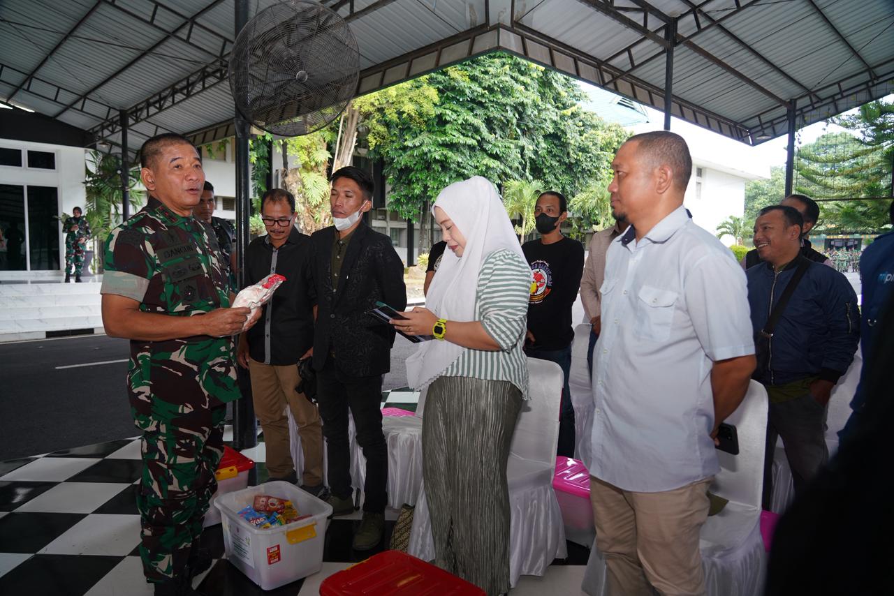 Berbagi di Bulan Suci, Pangdam XIV/Hasanuddin Pererat Kebersamaan dengan Insan Pers