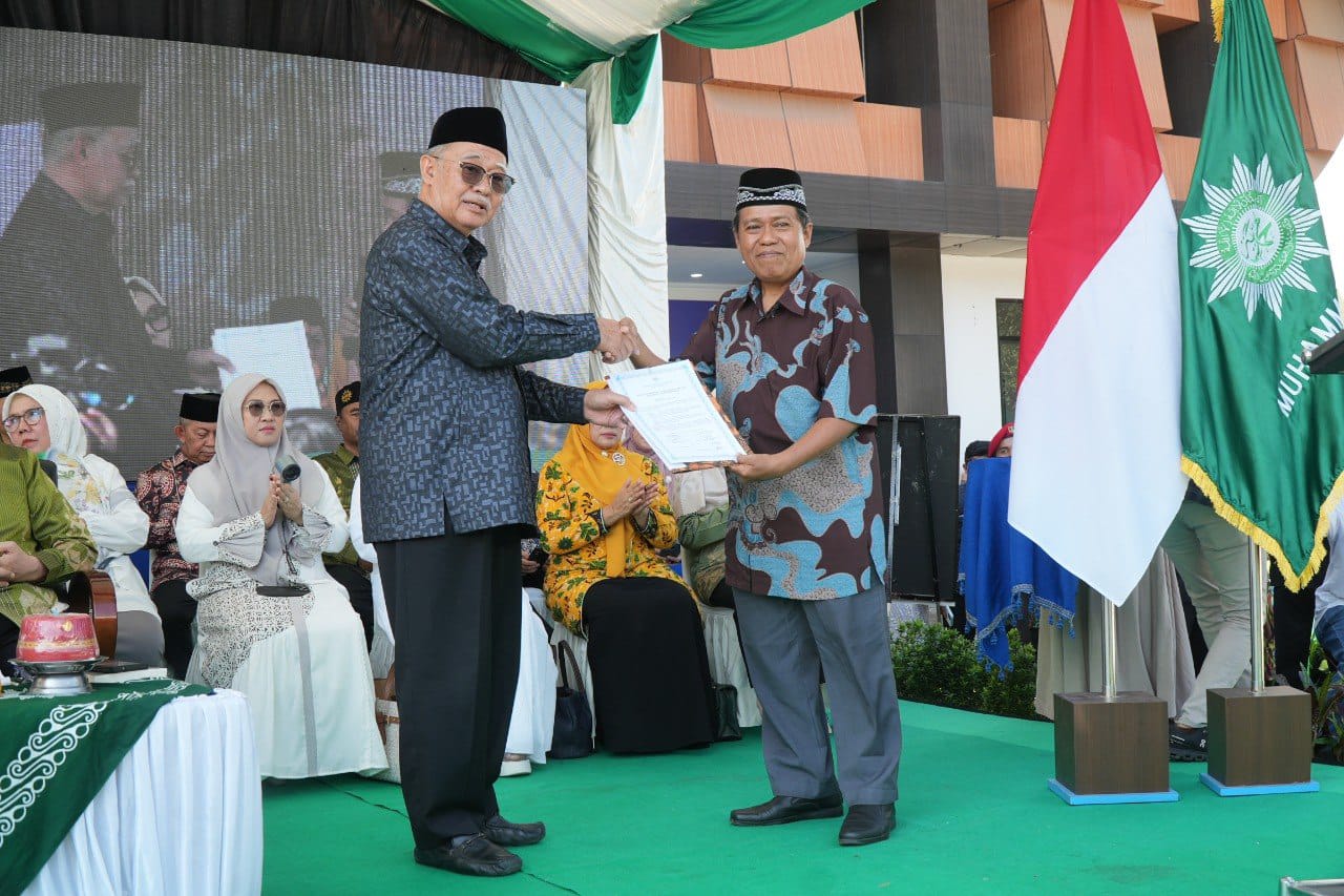 Muhammadiyah Sulsel Serahkan Hak Pengelolaan Aset kepada PCM Tamalanrea