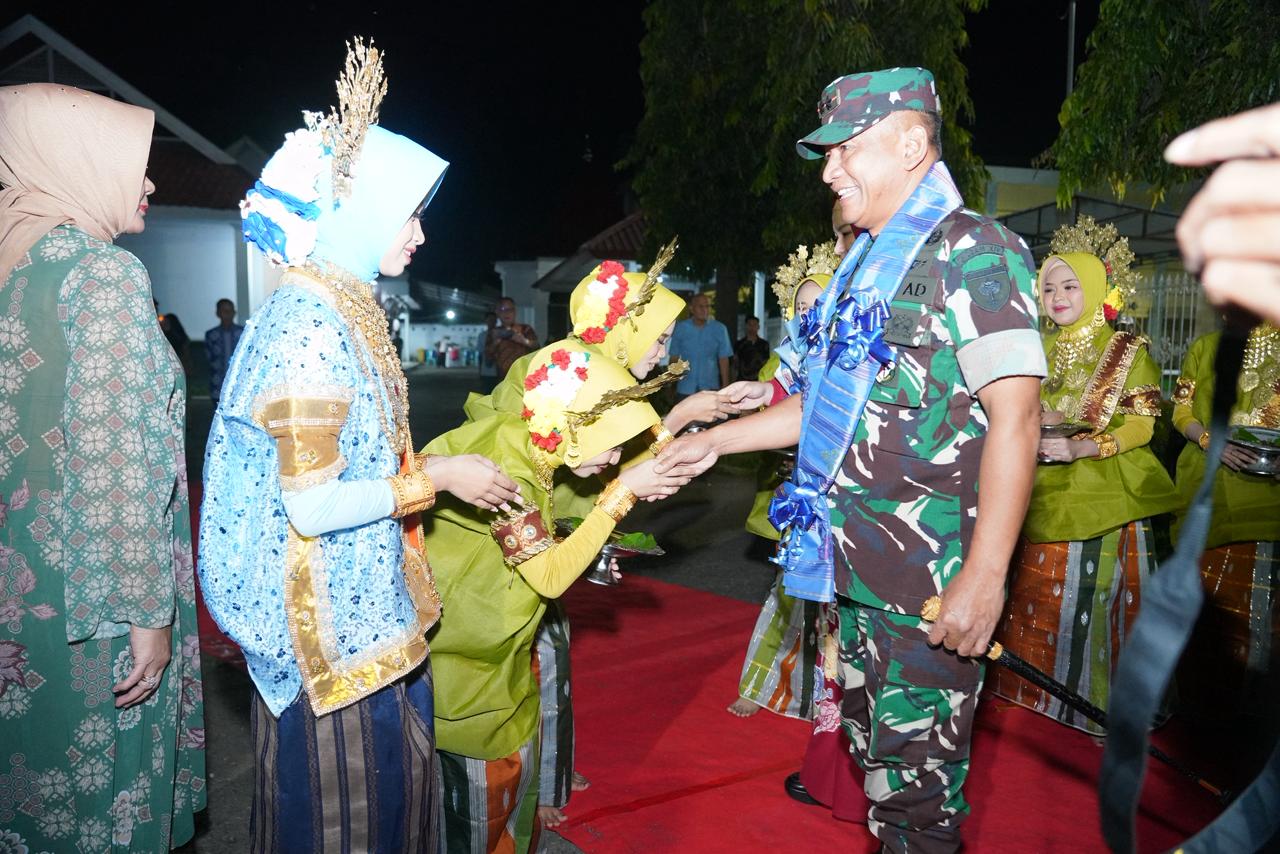 Perkuat Sinergitas untuk Stabilitas dan Pembangunan, Pangdam XIV/Hasanuddin Silaturahmi di Pinrang