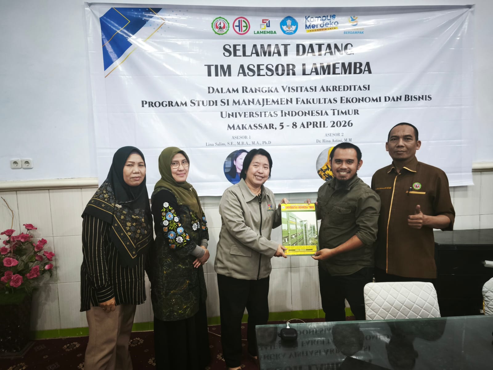 Asesor LAMEMBA Serahkan Berita Acara Hasil Visitasi kepada Dekan dan Ka.Prodi